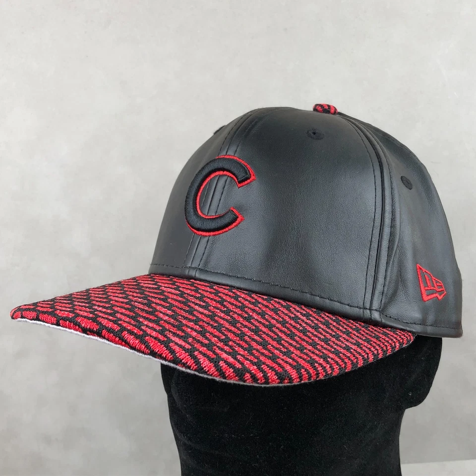 RARO New Era 9Fifty Chicago Cubs Negro Rojo Imitación Cuero Snapback Gorra Gorra Foto 2 de 4