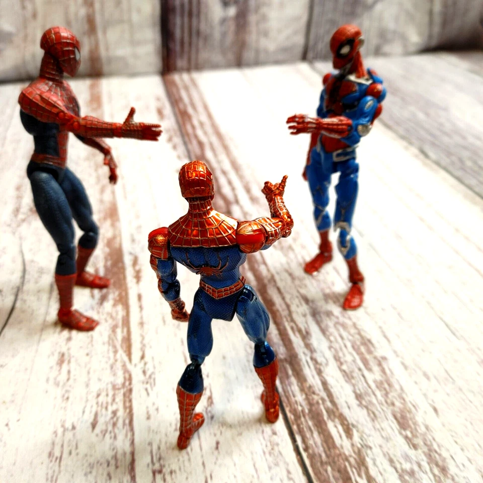 Lote de 3 figuras de acción Hasbro/Toy Biz Super Posables/Articulación Spiderman. Foto 2 de 4