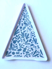 Thyme & Table Spoon Rest White w/ Teal Green Holly Leaves Christmas Tree