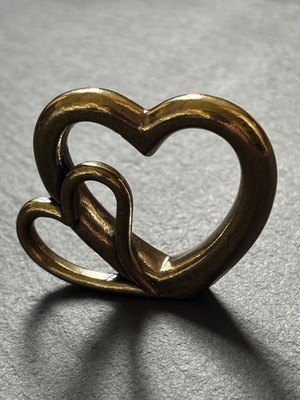 Messing Doppelherz Figur massiv | Ineinander verschlungen | Symbol Liebe Herz