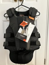 Image of Airowear Body Protector Teen Outlyne T2 Regular Black New Chest Size 78-84cm