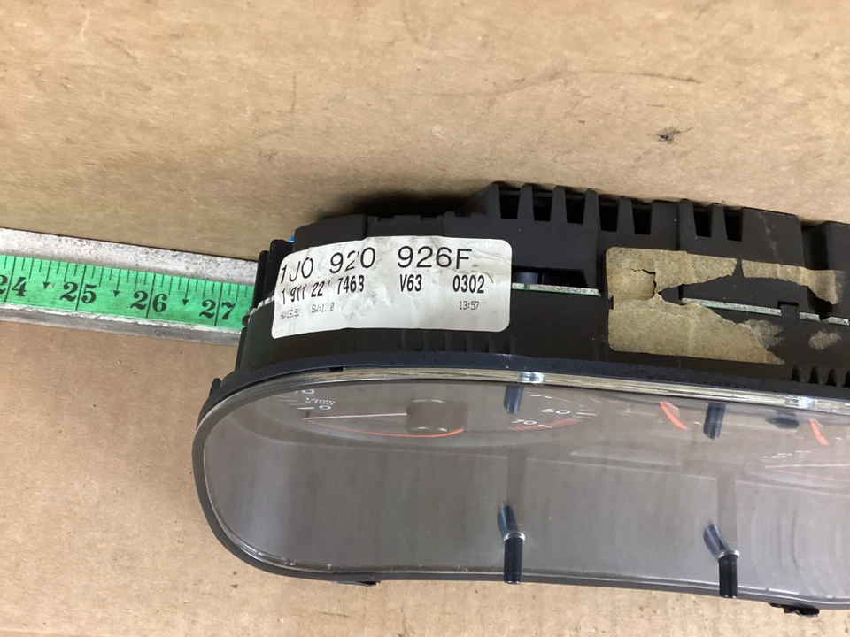 2001 - 2003 Volkswagen Jetta Speedometer Instrument Cluster Mileage Unknown - Image 3 of 4