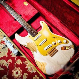 Aged Stratocaster style electric guitar ashwood body rosewood neck and fingerboa