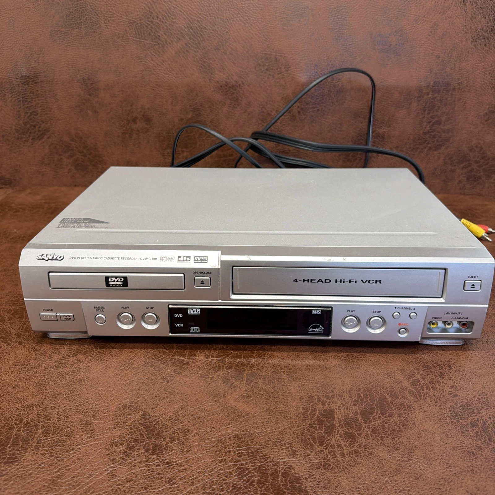Sanyo DVW-6100 DVD/VCR Combo Player Tested Works No Remote