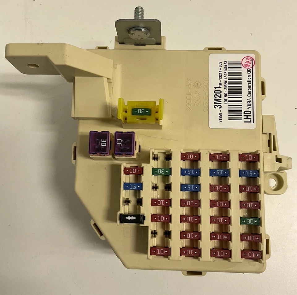 Hyundai Genesis 2013 bloque de conexiones lado del conductor 919503M201 OEM Foto 2 de 4