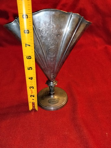 Antique Meriden fan vase silverplate International Silver Co. Dated 1927, nice - Picture 8 of 12