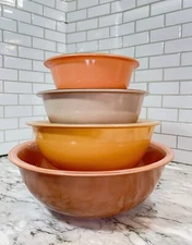 Pyrex Autumn Rainbow 4 Piece Rolled Edge Nesting Mixing Bowl Set 322 323 325 326