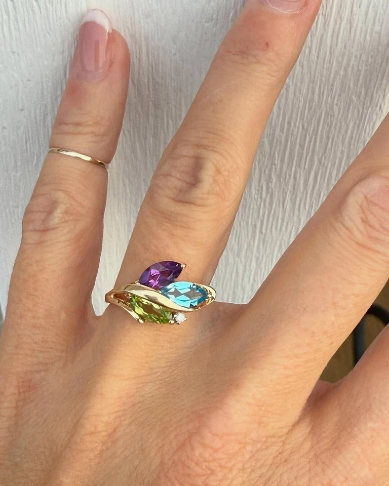 Кольцо из чистого серебра 925 пробы с позолотой 14 карат с аметистом, перидотом и швейцарской маркизой 5x10 мм - Изображение 4 из 4