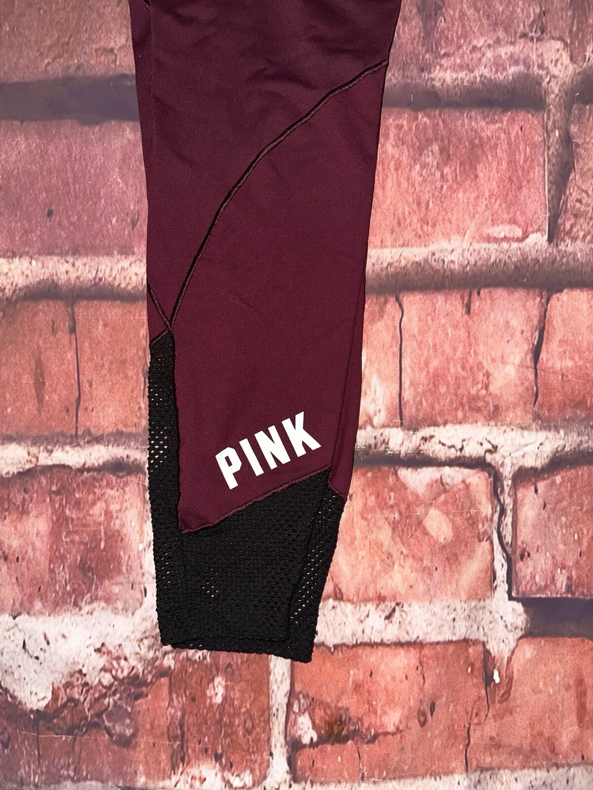 victoria-secret-vs ultimate mesh logo leggings