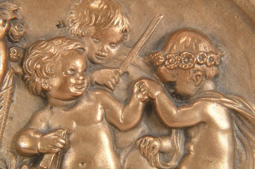 Q17N13- Jugendstil Bronze Relief Putti mit Blumenkorb monog. H.Z. um 1900 - Bild 10 von 12