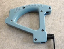 Oreck Vacumn Grip Set 09-75576-37 With cord hook 430001073