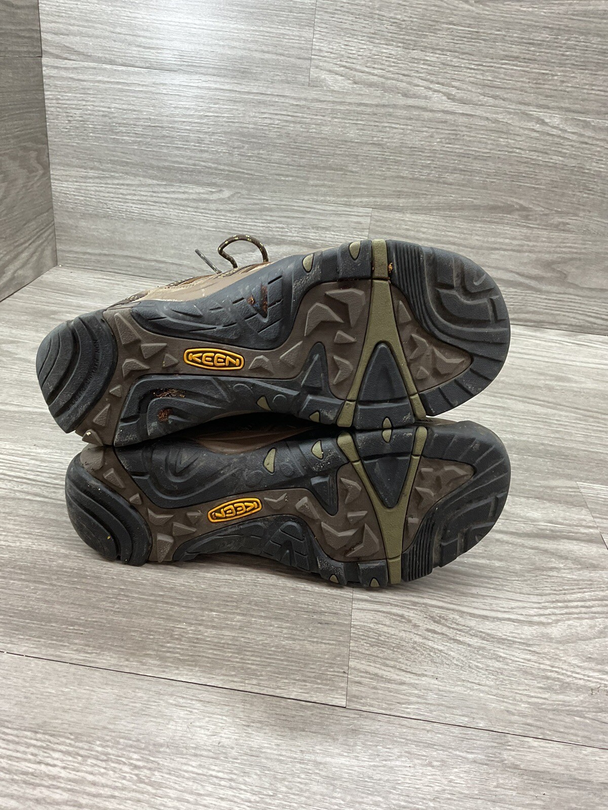 Stivali da uomo Keen Targhee II taglia media 13 M oliva escursionismo Chukka stringati