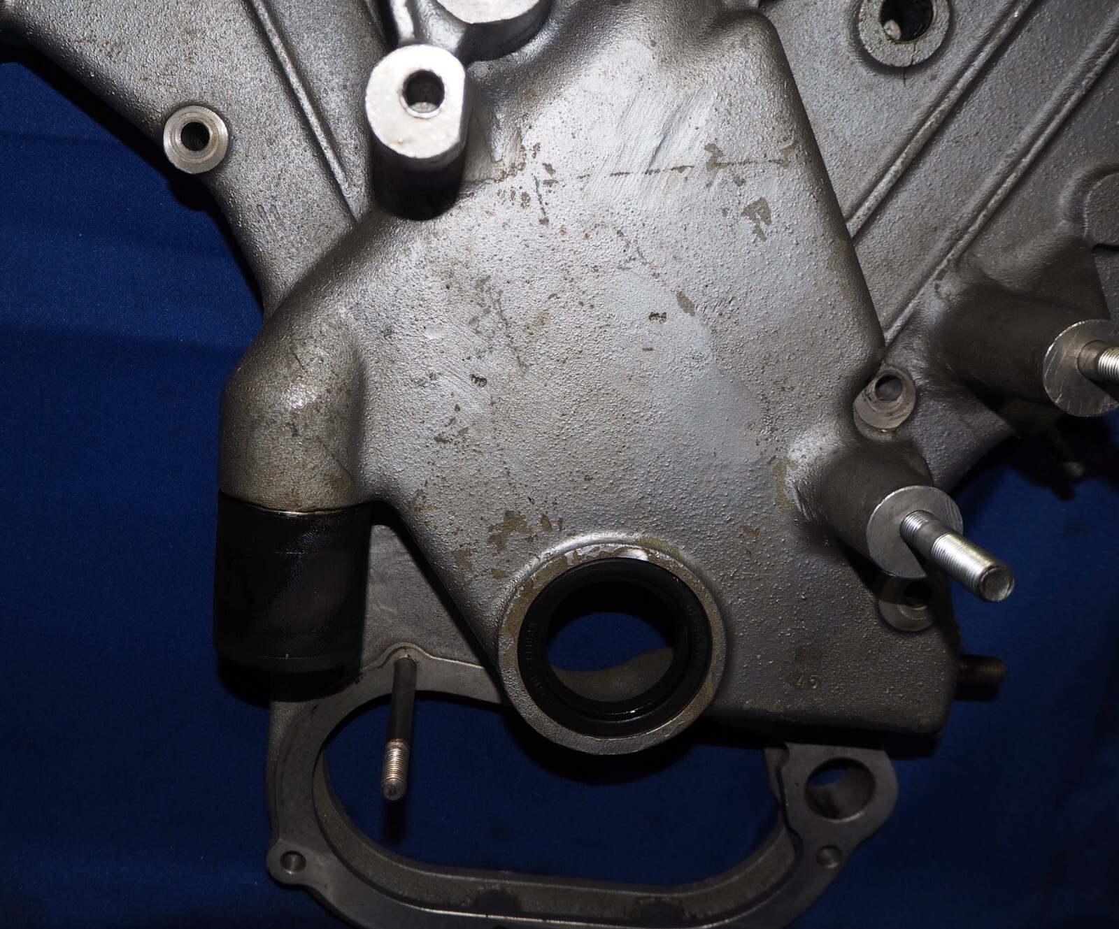 Ferrari 400i 412 F101D F101E V12 Engine Timing Cover Chest OEM Nice Shape 127944