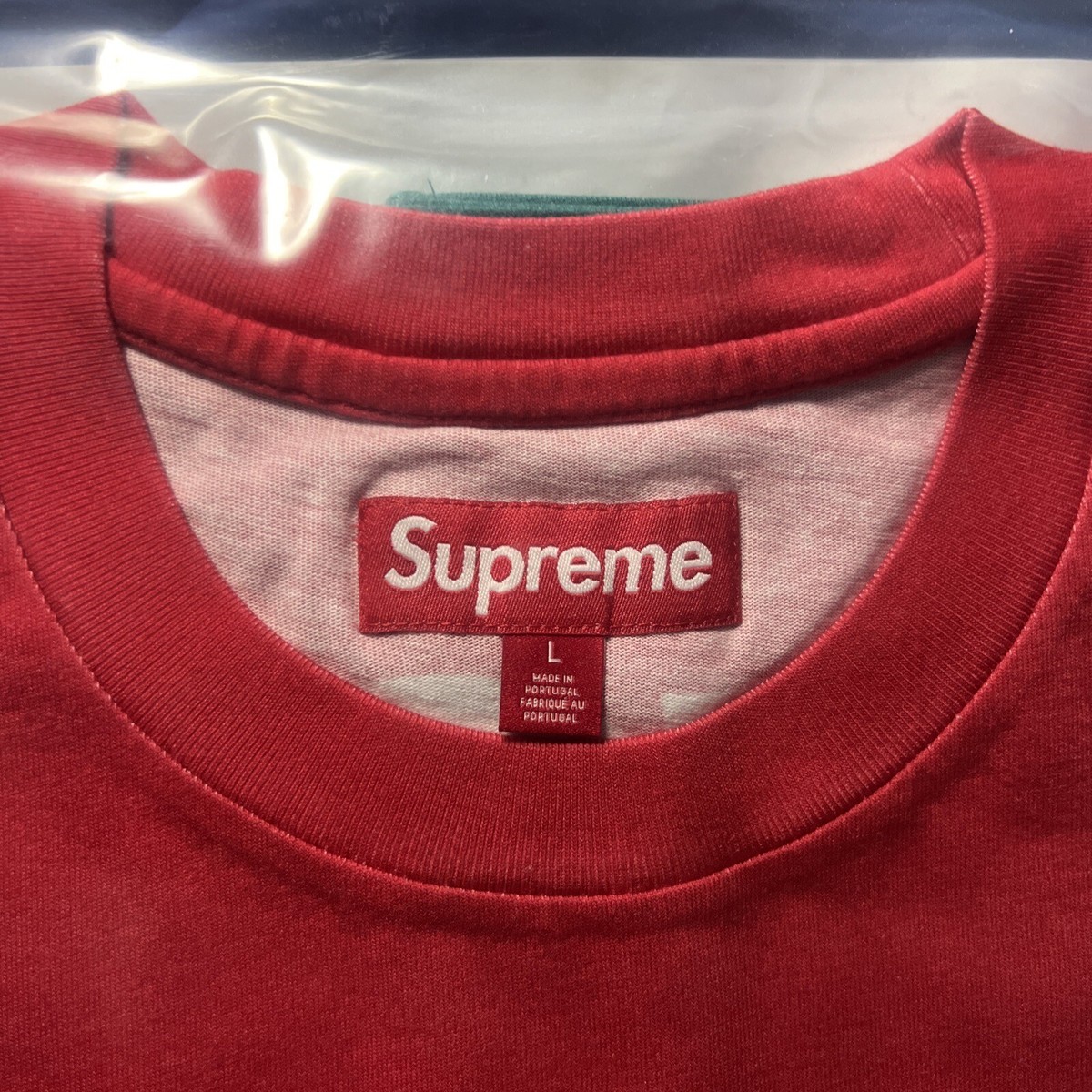 Supreme Split S/S Top Red | SOLIDARITYFUND.CO.ZA