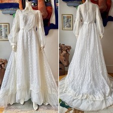 1970s WEDDING DRESS Gown Vintage Train White Montgomery Ward Lace Lacy Prairie