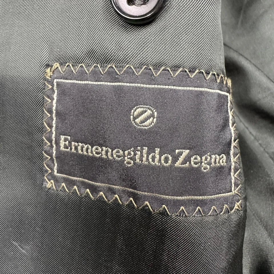 Chaqueta Esmoquin Ermenegildo Zegna Para Hombre Solapa Pico Negra Hecha en Italia Super 100s Foto 4 de 4