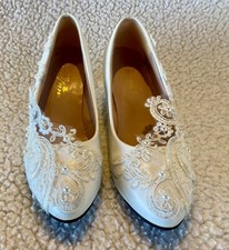 Girls White Wedding/Party Pump Shoes with 2.16 Inch Heel, Size 38 EU, US 5.5/6