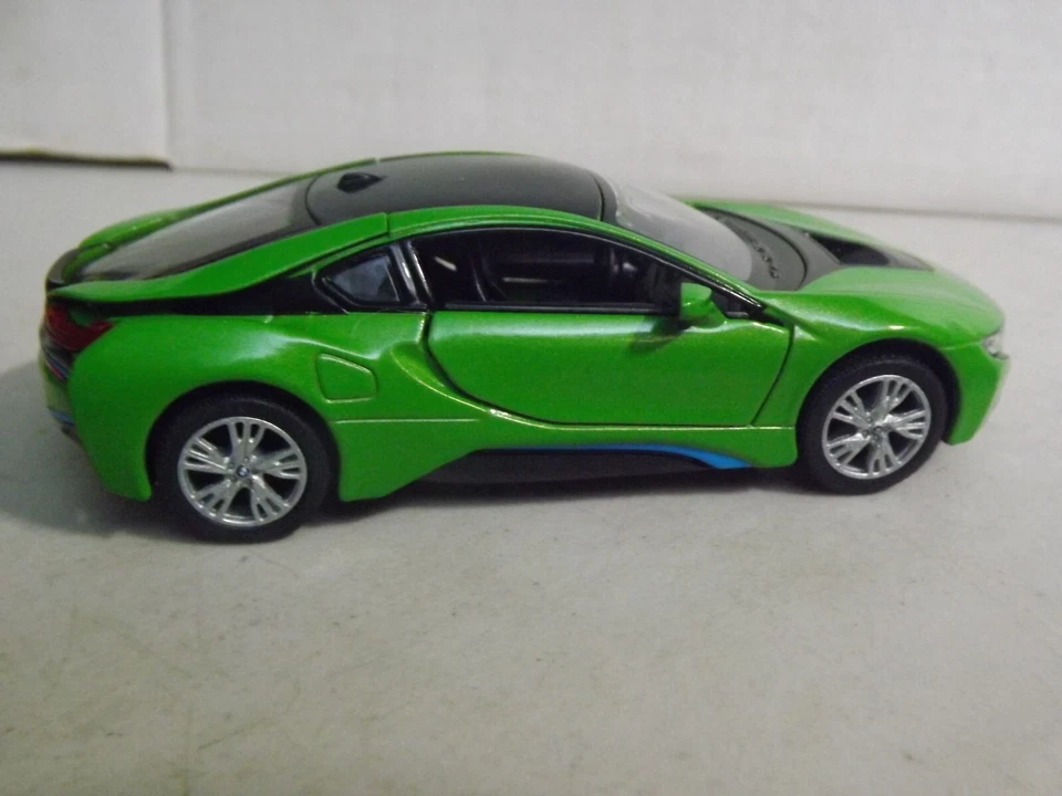 Kinsmart Green BMW i18  1/36 Scale - Image 3 of 4