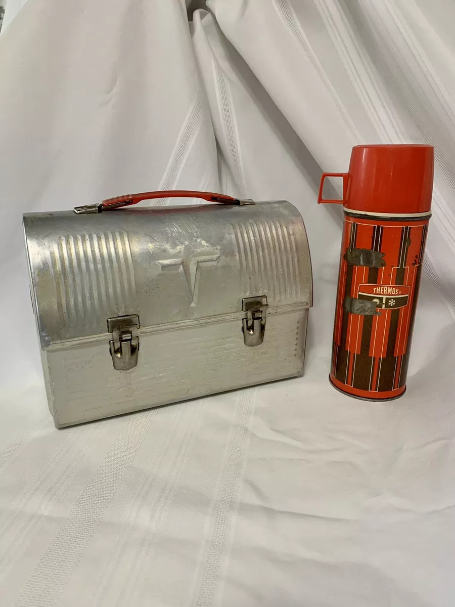 Vintage King Seeley Thermos in Avocado Green & Cream on eBid United States