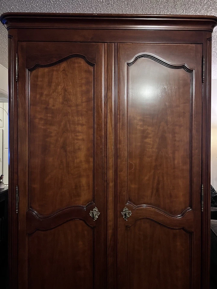 Guarda-roupa vintage de mogno coleção KINDEL - Imagem 2 de 4