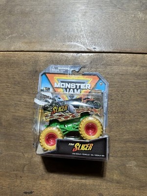 2023 Spin Master Monster Jam Series 32 Chase The Slicer Monster Feast Food Truck