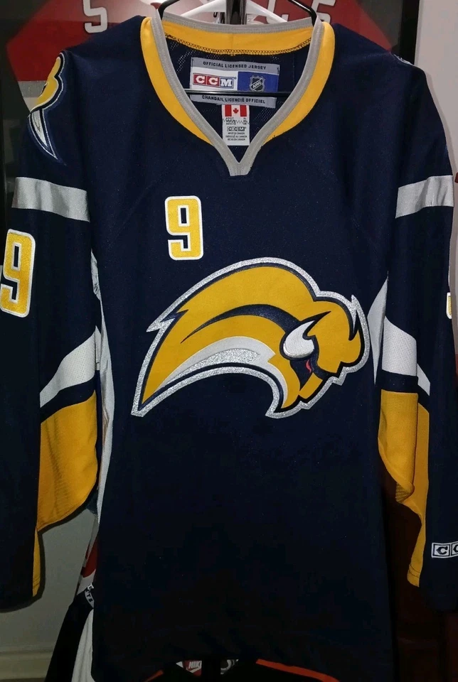 DE COLECCIÓN #9 Derek Roy Buffalo SABRES apagado. Lic. Camiseta CCM, talla XL para hombre Foto 2 de 2