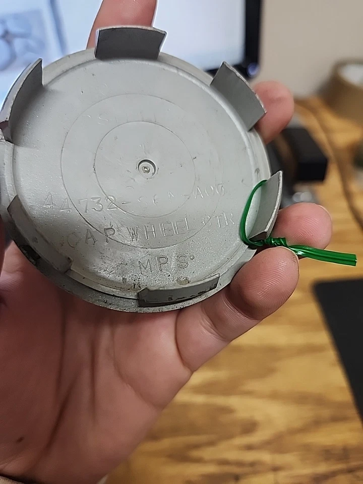 ACURA CL, INTEGRA, RSX, TL, TSX TAPA CENTRAL DE LLANTAS DE ALEACIÓN OEM 4732-S6M-A00 Foto 3 de 4