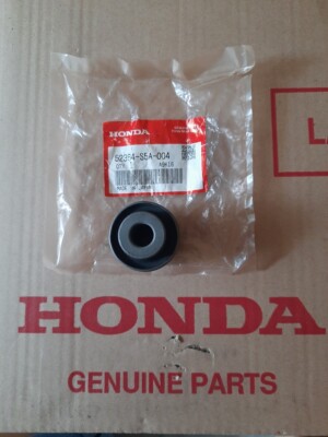 PSV　04-05　　5番　バウマ　CL支給品 2002-2006 Honda CR-V Genuine Trailing Lower Arm Bushing 52364-S5A