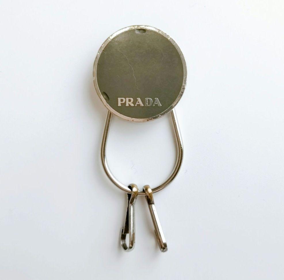 PRADAキーリング（ブラック） プラダ PRADA キーホルダー （ブラック） -waja bazar - 海外