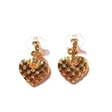 Aretes Cortos en Forma de Corazón con Finos Cristales y Baño de Oro 24k - Yanbal