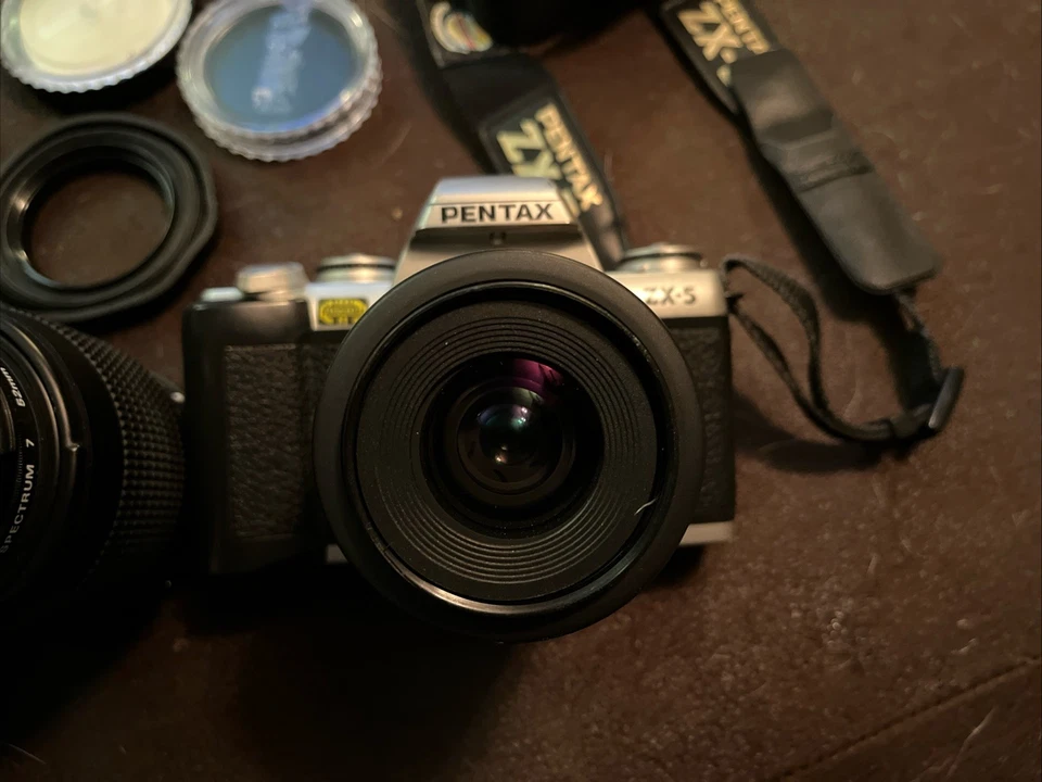 Pentax ZX-5 35mm Film SLR Camera Kit w/ 4 Lenses, Pronaster flash, Strap Nice!! - Image 2 of 4