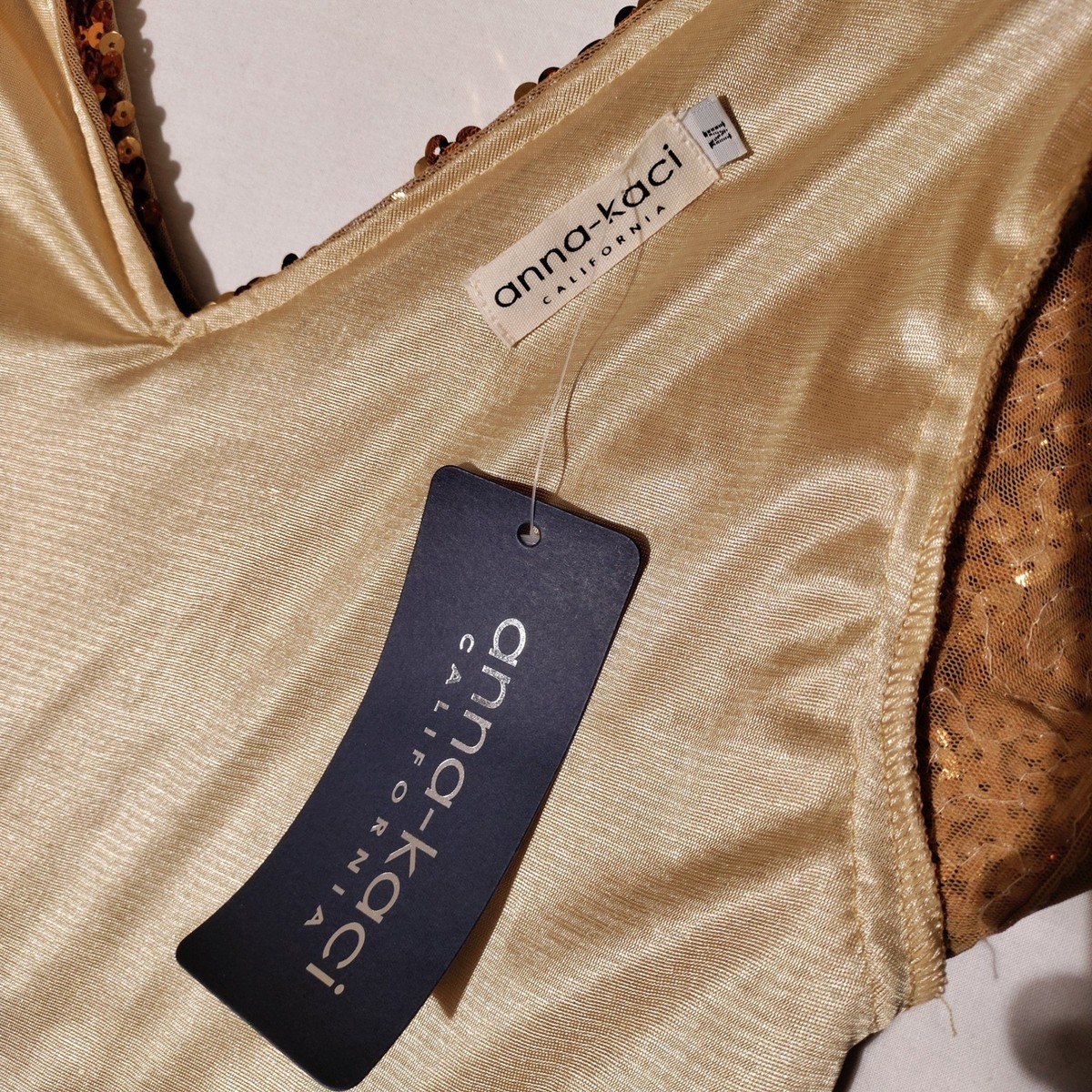 Anna-Kaci Gold Sequin V-Neck Dress Short Sleeve Sparkle & Shine Sz M - Imperfect View 6