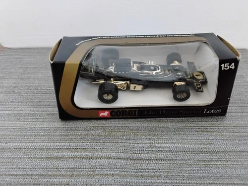 Vintage Corgi Toys 1:36 154 Lotus Formula 1 Diecast JPS Racing Car Model Boxed
