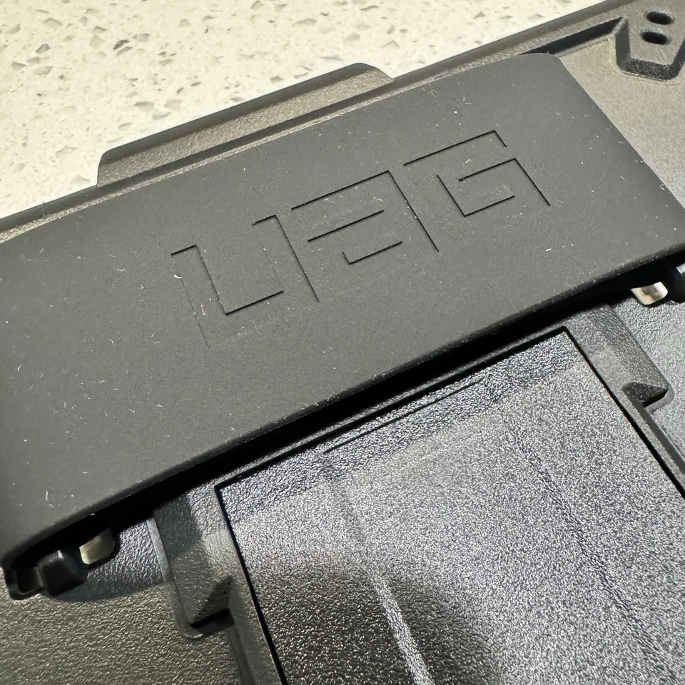 UAG Case For Ipad 10th Gen, Black color Great Condition Never Used - Image 3 of 4