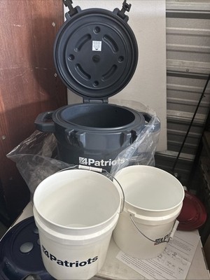Patriot Pure Outdoor Filtration Cooler - 5-Gallon Water System 810026144424