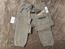 NEW Fear of God Essentials Dark Oatmeal Sweatpants Size XS 100% Authentic ✅