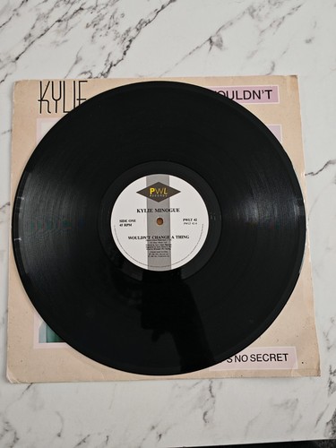 KYLIE WOULDN’T CHANGE A THING IT’S NO SECRET VINYL RECORD - Picture 4 of 4