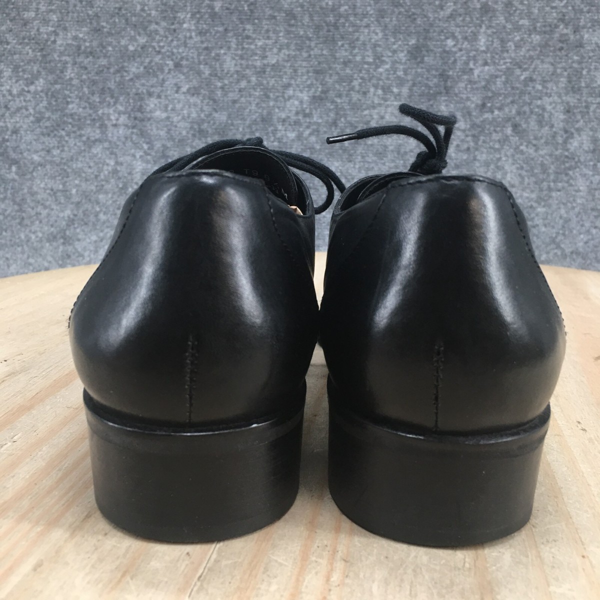 Men’s ROCKPORT Black LEATHER OXFORD SZ 8.5 Casual Dress Shoes Lace Up Rockport Essential Details WP Apron Toe Oxford Shoe - Black  main image 2