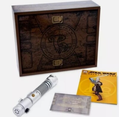 【Star Wars】Ki-Adi-Mundi レガシー ライトセーバー STAR WARS GALAXY'S EDGE Disney Parks KI ADI MUNDI Boxed/Box Legacy