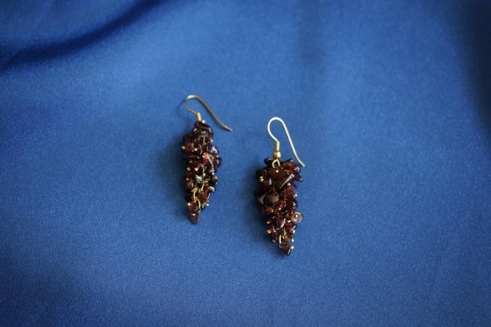 Ohrringe Hänger Gold Granat Trauben Jugendstil Hochzeit Event - Bild 4 von 4