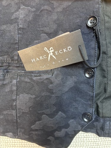 Marc Ecko Cut & Sew Men's 4 Button Vest Black on Black L NWT $79.50 - Picture 7 of 9