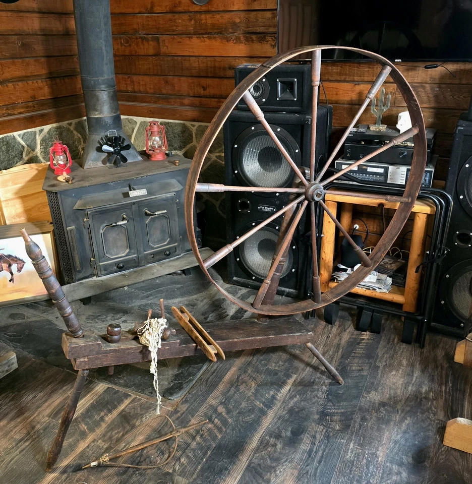 Rueda giratoria antigua de 1800 Foto 4 de 4