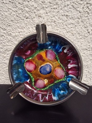 kunstvoller Emaille Aschenbecher Vintage Design Klassiker aus Spanien farbenfroh