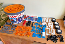 Meccano Junior 150-teiliger Freispieleimer Dampf Modellbausatz 20106