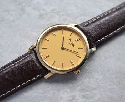 Tissot Gold Herrenuhr Gold Zifferblatt Leder Quarz Dresswatch C276K
