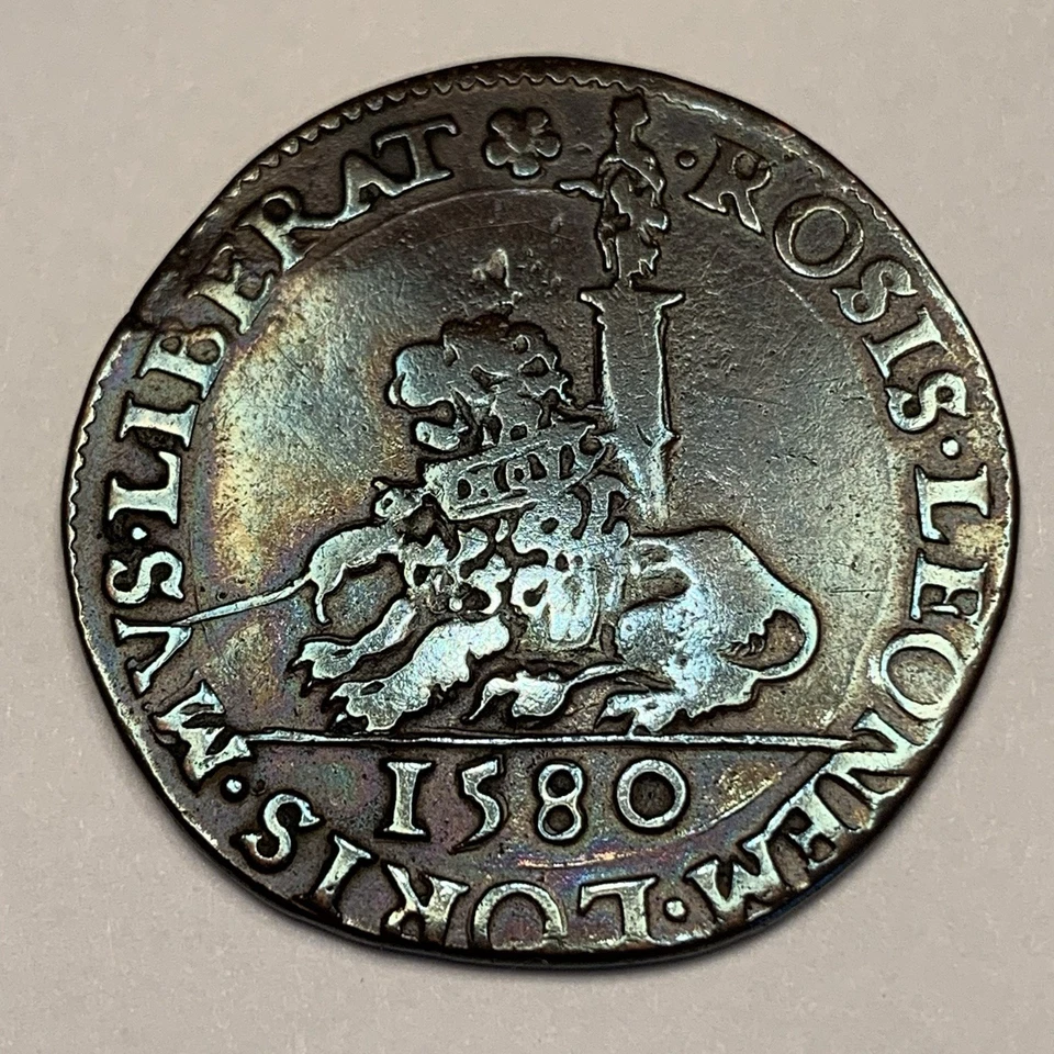 Ficha holandesa 1580 • Cobre 29 mm • León y columna • Moneda histórica holandesa años 1500 Foto 2 de 4