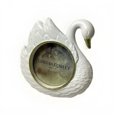 Cynthia Rowley White Golden Glitter Swan Picture Frame Fits  3”x 3’’ Photo