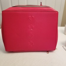 New  Estee Lauder Faux Leather Makeup Bag with Zipper Red Card Pattern
