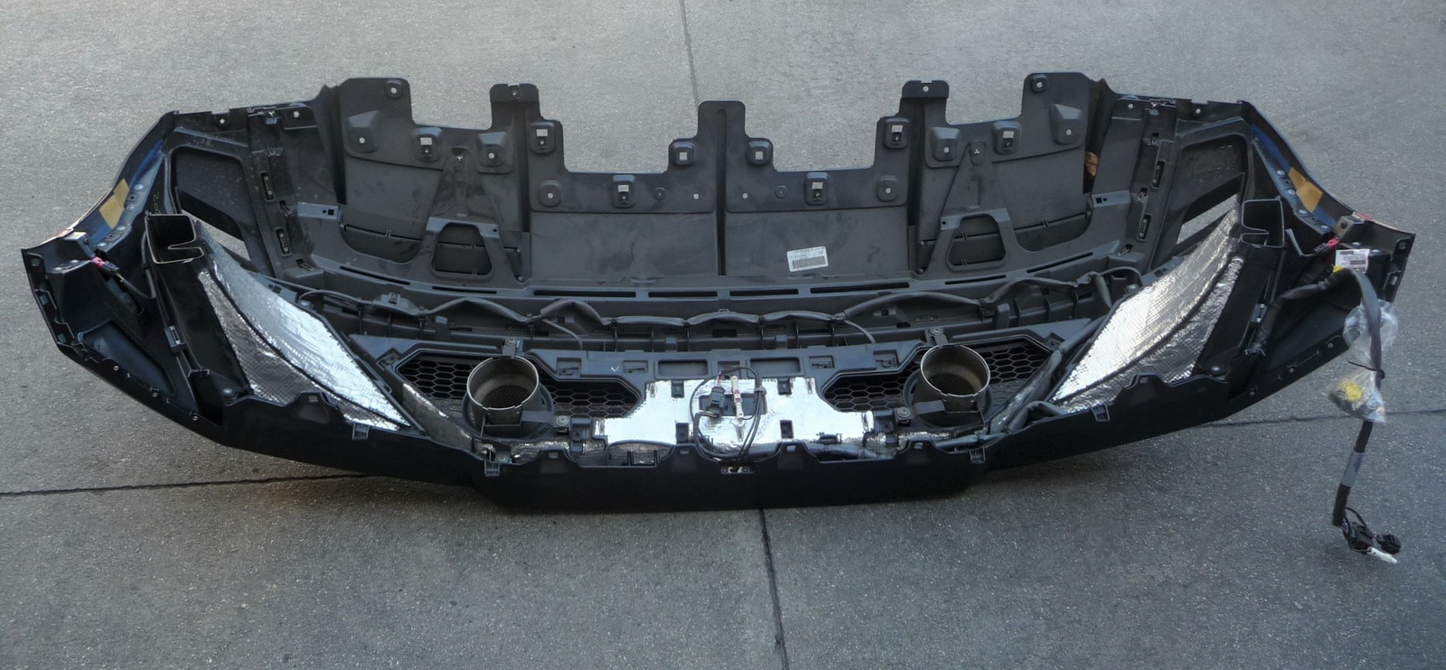 20-22 Lamborghini Huracan Evo Rear Bumper Grille Diffuser Complete 4T0807497T OE