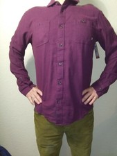 Camisa Vans Abotonada Para Hombre Mediana Nueva Banfield III. Rojo oscuro/púrpura